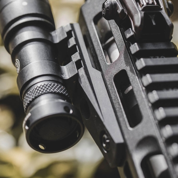 Montaż Magpul M-LOK® Cantilever Rail/Light Mount - Aluminum - Picatinny