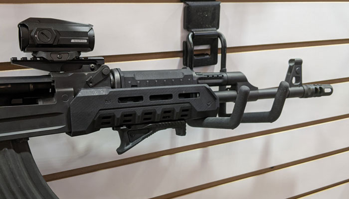 Strike Industries AK handguard