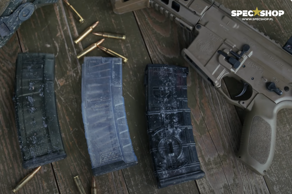 Magazynki AR-15 po testach wytrzymałości