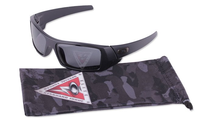 oakley matte black gascan sunglasses