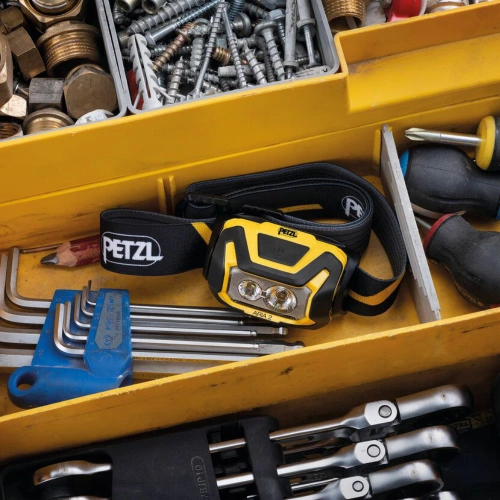 Petzl - Latarka czołowa LED Aria 2 RGB - 450 lm - Hybrid Concept - Czarny/Żółty - E070BB00