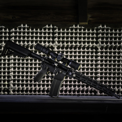 HIKVISION - Celownik noktowizyjny HIKMICRO Alpex 4K Lite z uchwytem pod IR - Czarny - 308101407/A40E