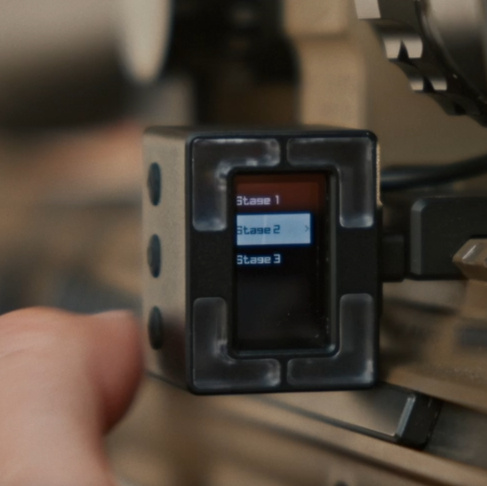 Shooters Global - Poziomica elektroniczna LED+LCD SG Pulse Pro - Picatinny + M-LOK - Czarna