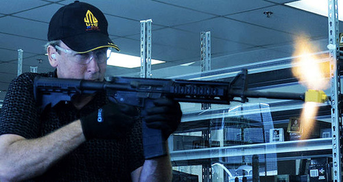 UTG - Odrzutnik do strzelania amunicją ślepą do AR15 Gen III - Żółty - MNT-16AD2-C