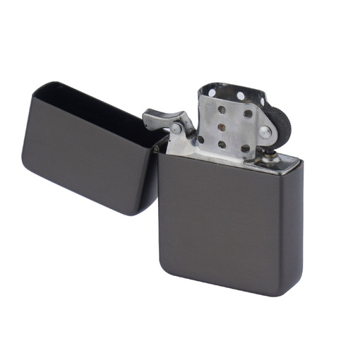 Tasman - Zapalniczka benzynowa - Czarna - Q310017