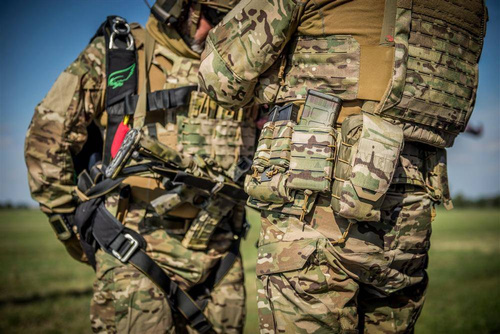 Direct Action - Ładownica na magazynek Speed Reload Pouch Rifle - PenCott WildWood - PO-RFSR-CD5-PWW