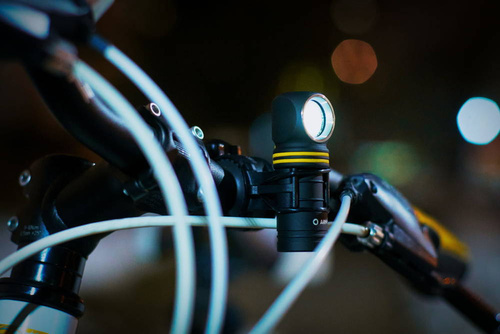 Armytek - Latarka akumulatorowa / czołówka Elf C1 - Białe światło - 1000 lm - F05003PC