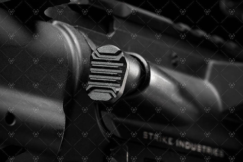 Strike Industries - Dosyłacz zamka AR Extended Forward Assist do AR-15 / AR-10 - Czarny - SI-AR-E-FA-BK