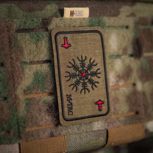 M-Tac - Naszywka haftowana Karta Hełm Grozy - Coyote - 51392005