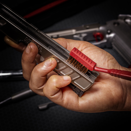 Real Avid - Przybornik do czyszczenia broni Prime-9 - AVGCK9MM w zestawie z preparatami RifleCX