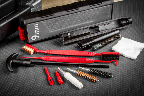 Real Avid - Przybornik do czyszczenia broni Prime-9 - AVGCK9MM w zestawie z preparatami RifleCX