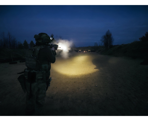 Armytek - Latarka taktyczna na broń Parma C1IR - 520 lm - IR - Czarna - F10901PCIR