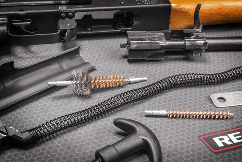 Real Avid - Zestaw do czyszczenia broni Gun Boss - AK47 - platforma AK - 16 elementów - AVGCKAK47
