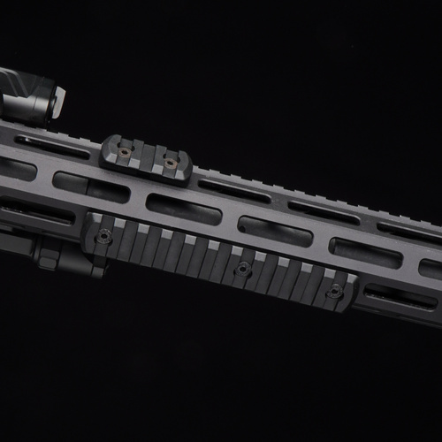 DLG Tactical - Szyna polimerowa Picatinny montowana na M-LOK - 3 sloty - Czarny - DLG-109