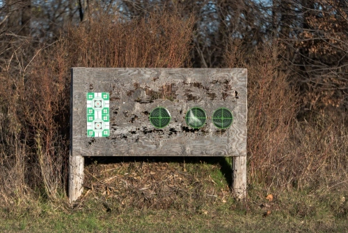 TruGlo - Samoprzylepne tarcze strzeleckie TruSee z zaklejkami - 100 Yard - 305 x 305 mm - Zielone fluorescencyjne - 6 szt. - TG-TG10A6