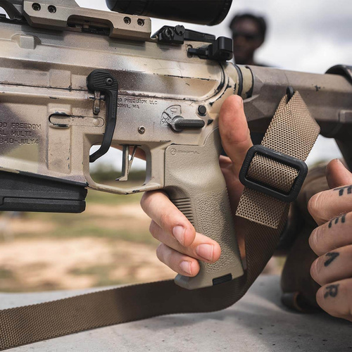 Magpul - Powiększony chwyt pistoletowy MOE K2-XL Grip do AR-15 / M4 - Flat Dark Earth - MAG1165-FDE