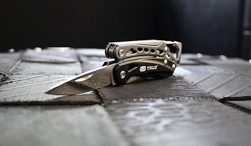 True Utility - Małe Kombinerki Seven - Multi Tool - TU180