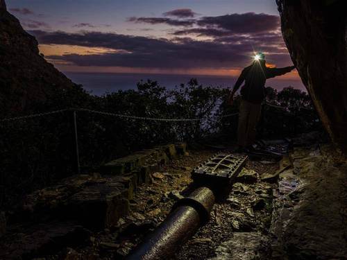 Fenix - Latarka czołowa LED - 240 lumenów - AA - Czarna - HM23