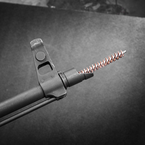 Real Avid - Zestaw do czyszczenia broni Gun Boss - AK47 - platforma AK - 16 elementów - AVGCKAK47