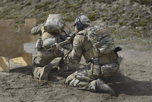 Direct Action - Ładownica na magazynek Speed Reload Pouch Rifle - PenCott GreenZone - PO-RFSR-CD5-PGZ