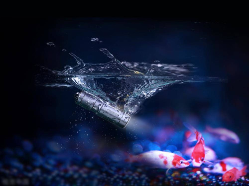 Fenix - Latarka akumulatorowa, brelok E02R - 200 lumenów