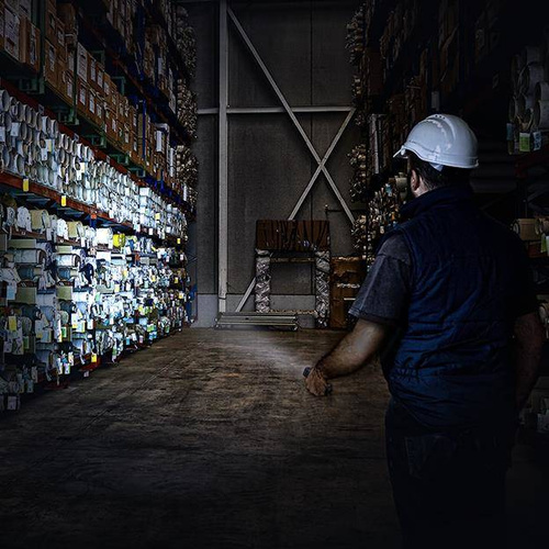 Fenix - Latarka LED akumulatorowa / warsztatowa WT16R - 300 lumenów - Czarna - 039-479