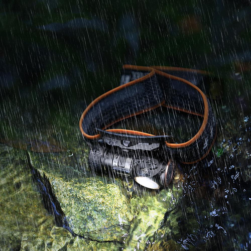 Fenix - Latarka LED / czołówka HM50R V2.0 z akumulatorem 700 mAh - 700 lumenów - HM50R V2.0