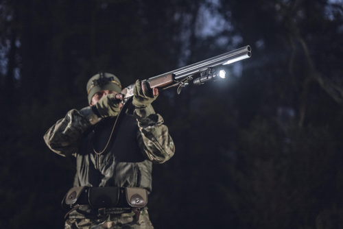 Armytek - Latarka taktyczna Dobermann Pro Max - Strobe - 3000 lm - Czarna - F08401PC