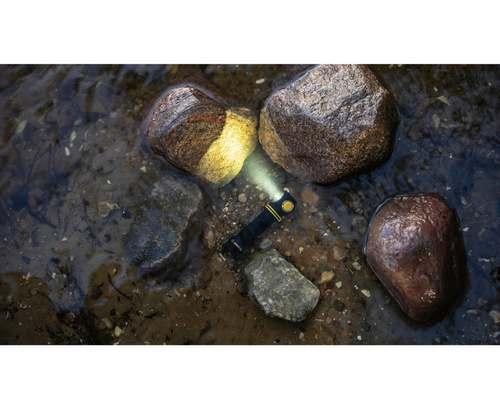Armytek - Latarka czołówka Elf C2 - 1100 lm - Białe światło - Czarna - F05103C