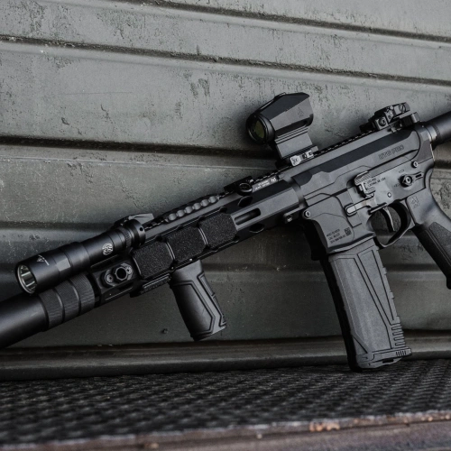 UTG - Osłony na łoże Snap-in Panel Covers na szynę M-LOK - Polimer - Czarny - RBT-CMP01