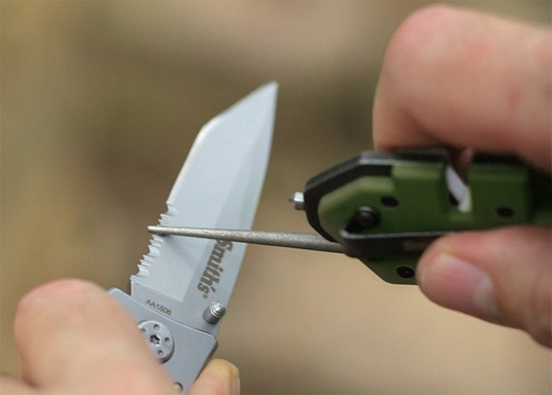 Smith's - Kieszonkowa ostrzałka do noży PP1-Tactical ze zbijakiem do szyb - Zielony OD - 50981